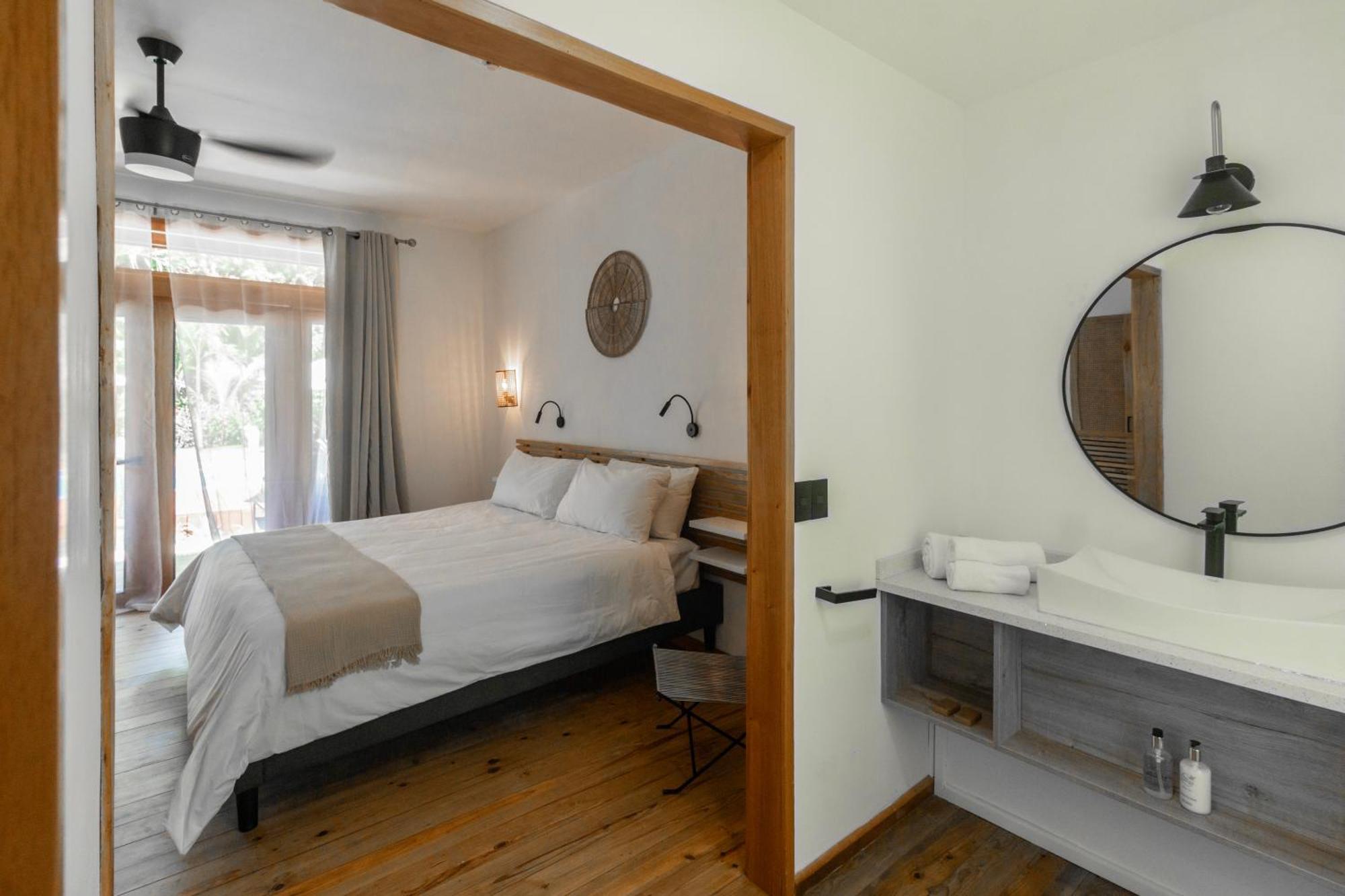 S Boutique Hotel Бокас-дель-Торо Экстерьер фото