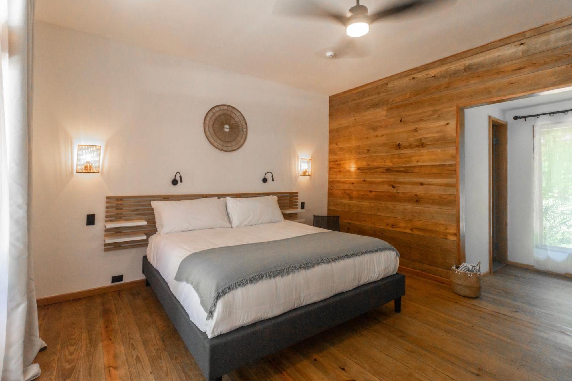 S Boutique Hotel Бокас-дель-Торо Экстерьер фото