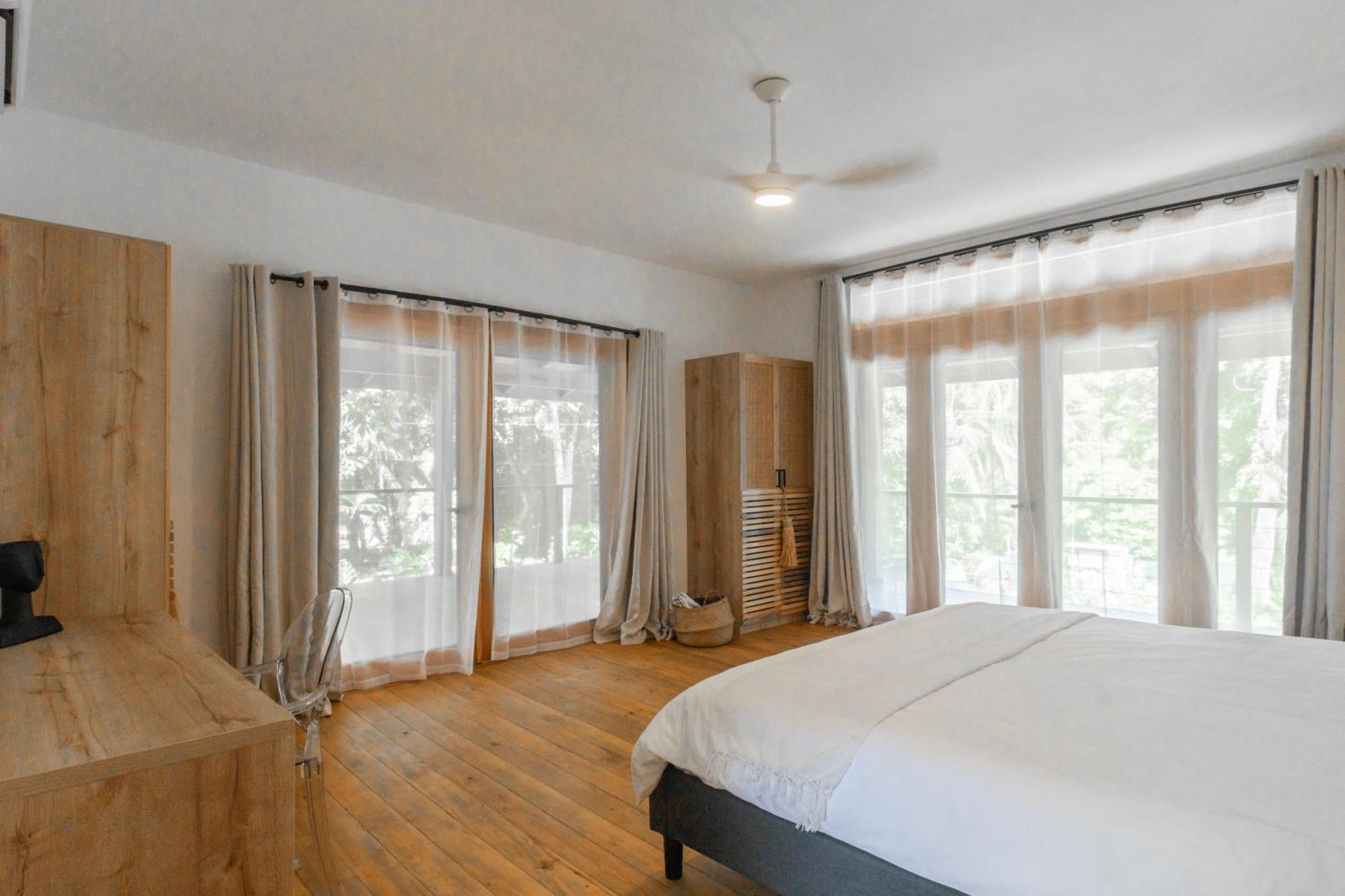 S Boutique Hotel Бокас-дель-Торо Экстерьер фото