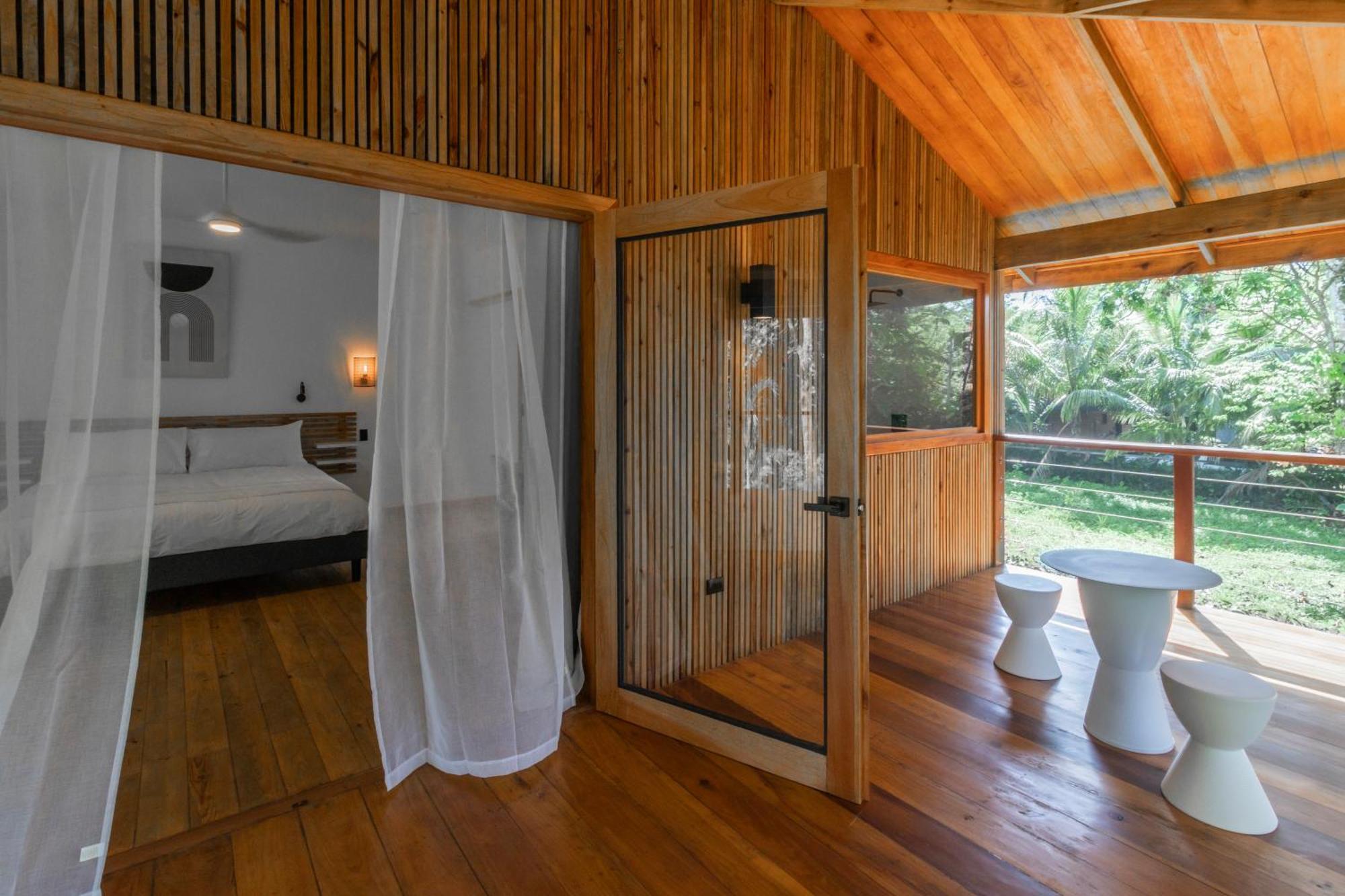 S Boutique Hotel Бокас-дель-Торо Экстерьер фото